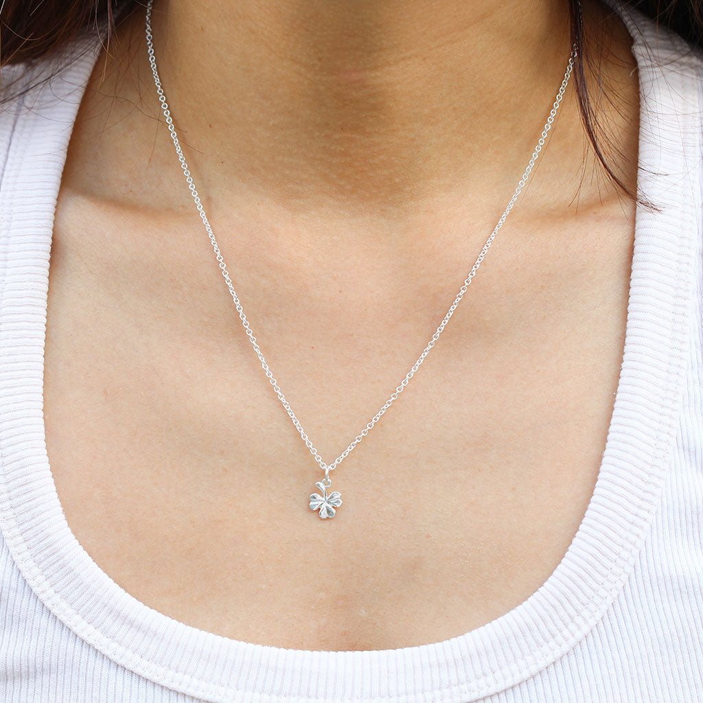 Three leaf clover necklace in sterling silver