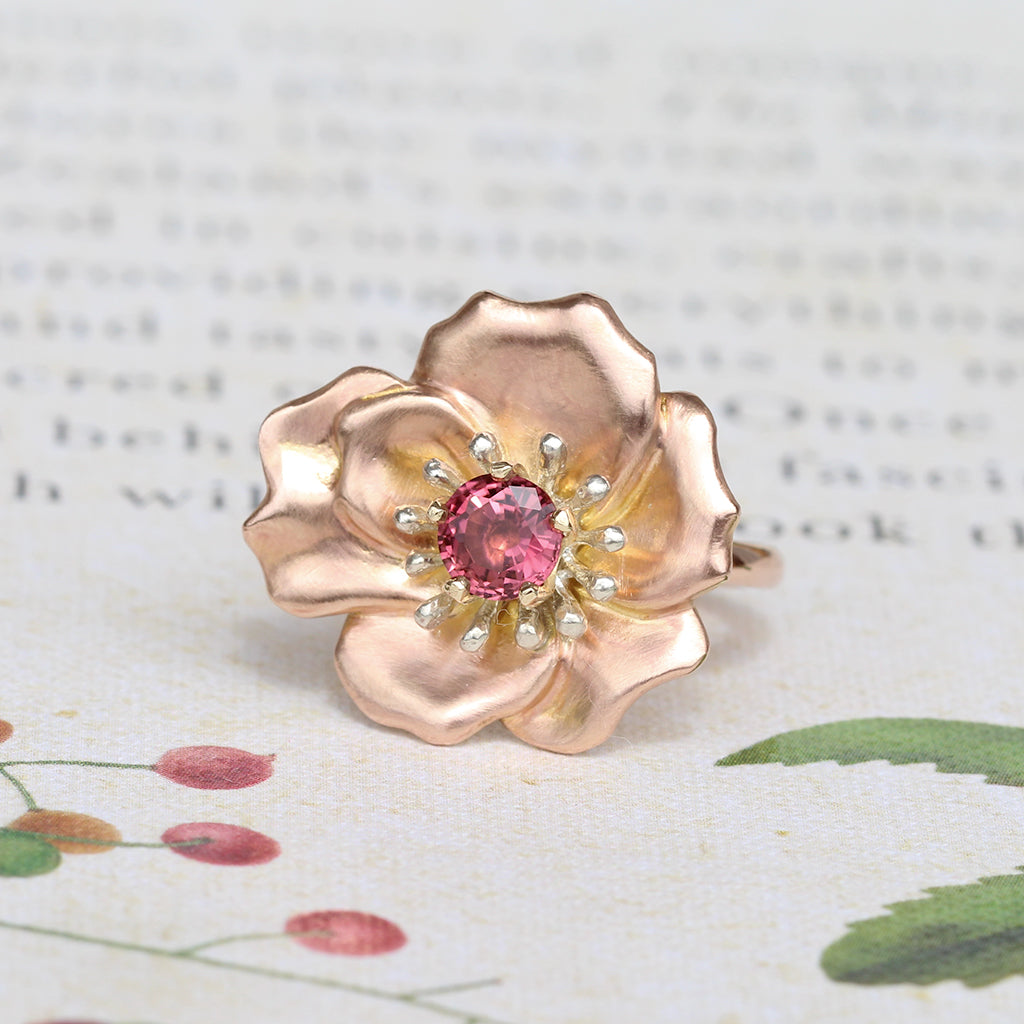 Eva rose ring in rose gold, white gold and yellow gold