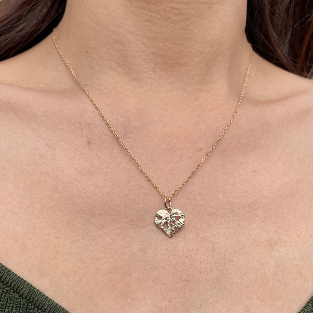 small kawakawa leaf necklace gold