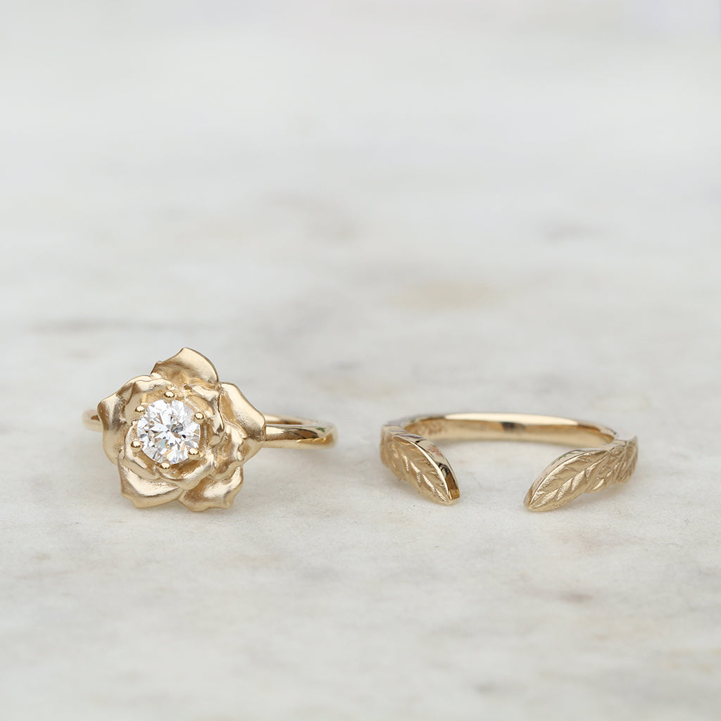 Open Leaf Ring/ Gold