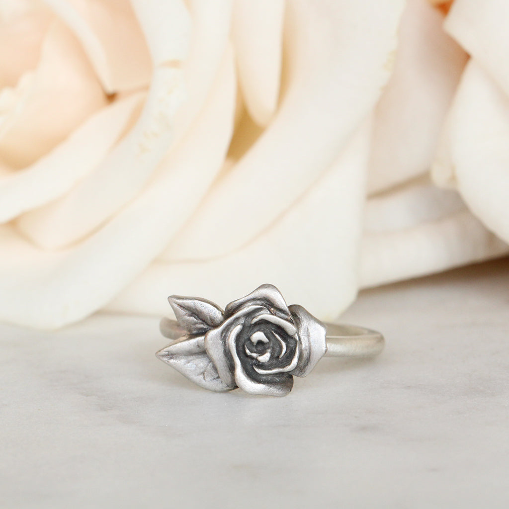 Vintage silver rose deals ring