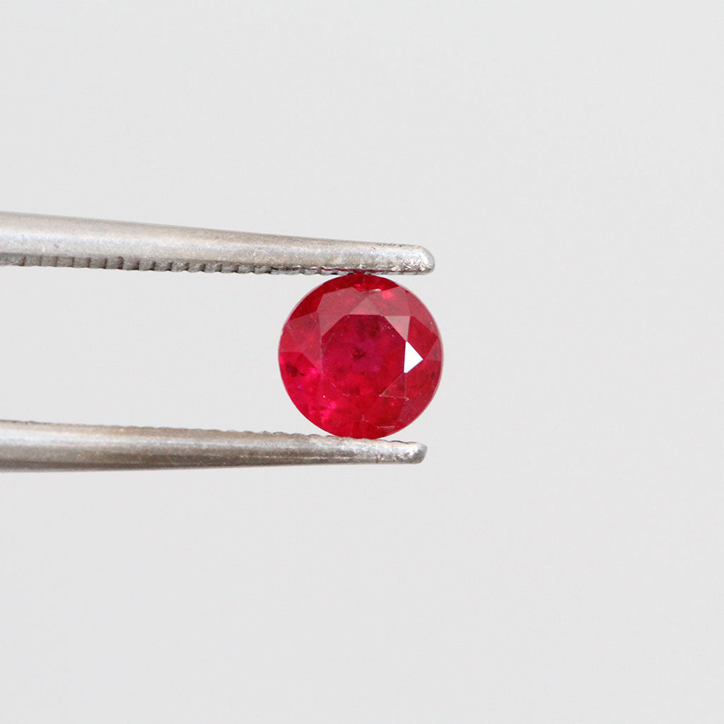 Ruby 5mm round