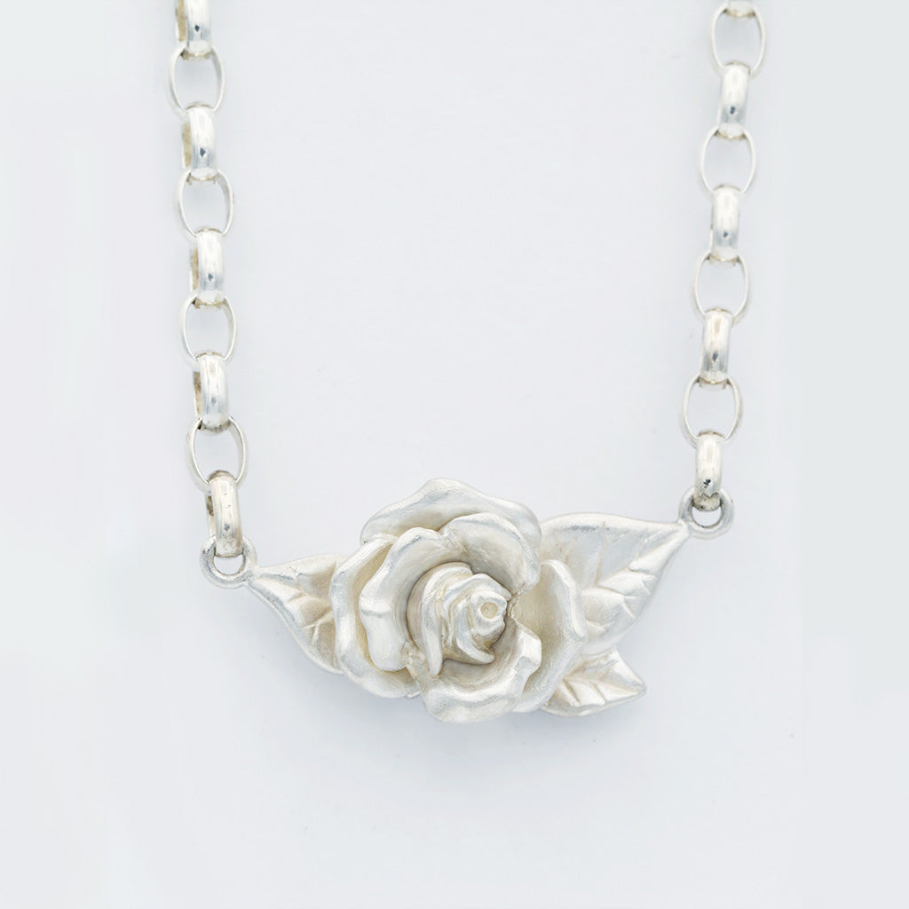 rose necklace
