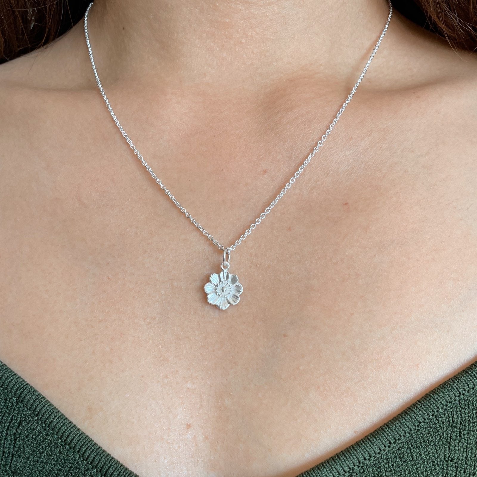 Mt Cook lily necklace