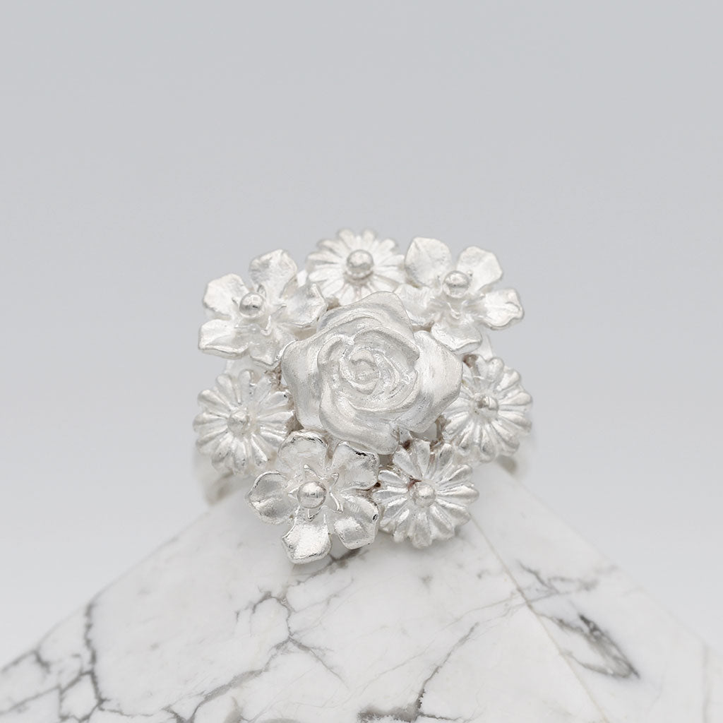 silver flower bouquet ring
