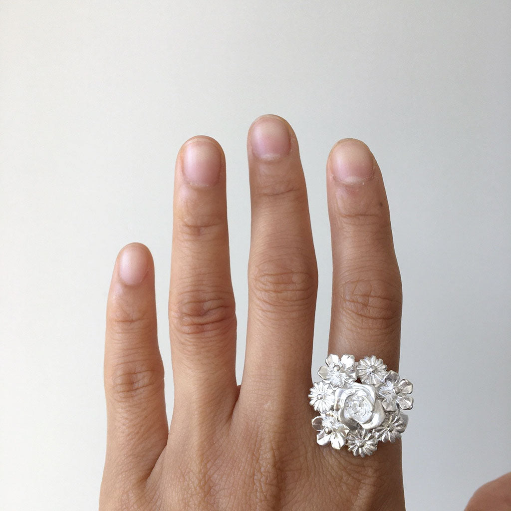 silver flower bouquet ring