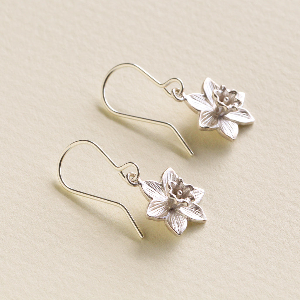 daffodil dangle earrings