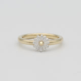 small daisy ring