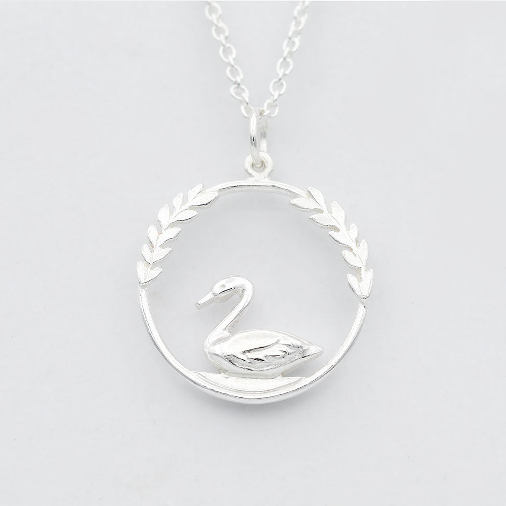 swan necklace silver
