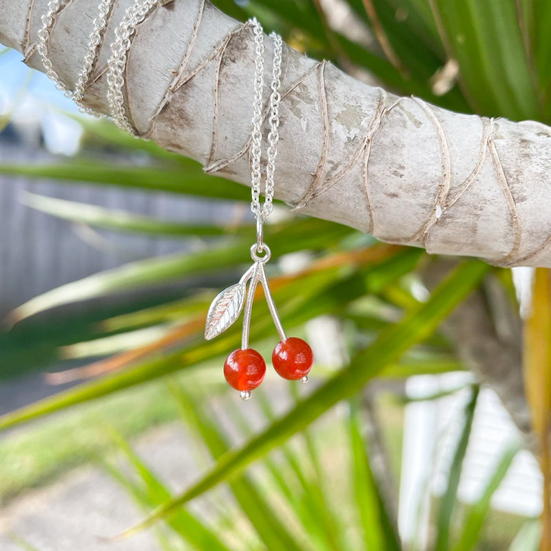 cherry necklace in sterling silver and carnelian