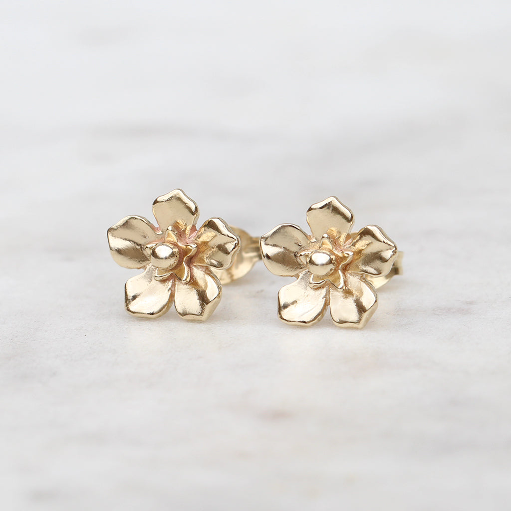 Forget me not flower earrings in yellow gold