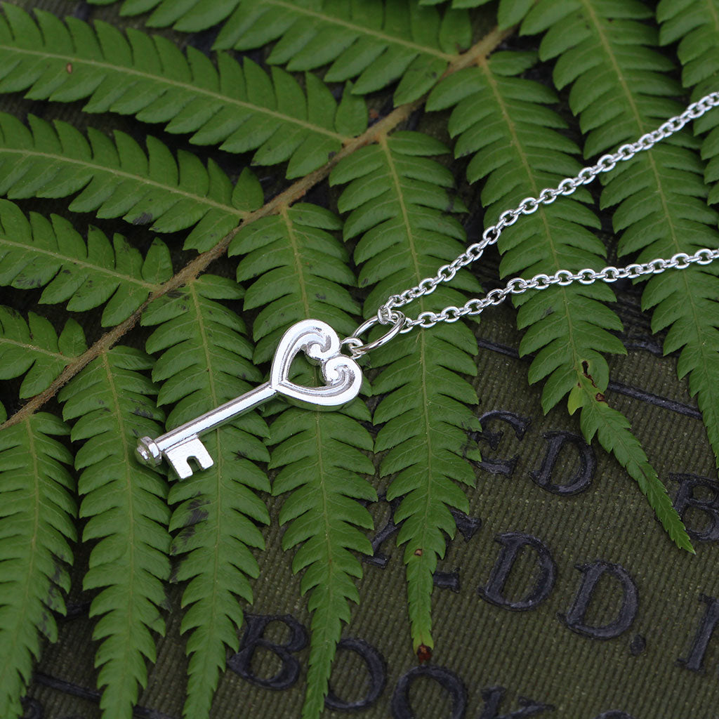 Koru heart key necklace silver