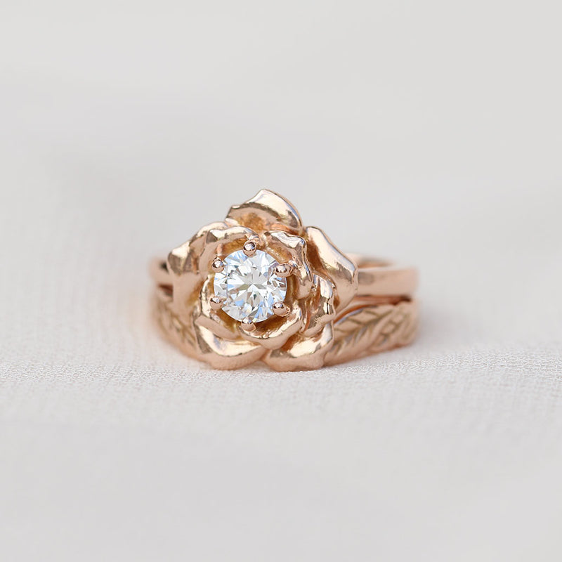 Rose ring with a diamond and a leaf ring