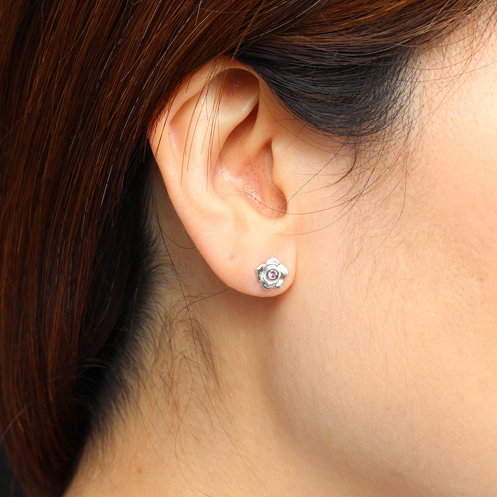 Rose stud with a pink sapphire