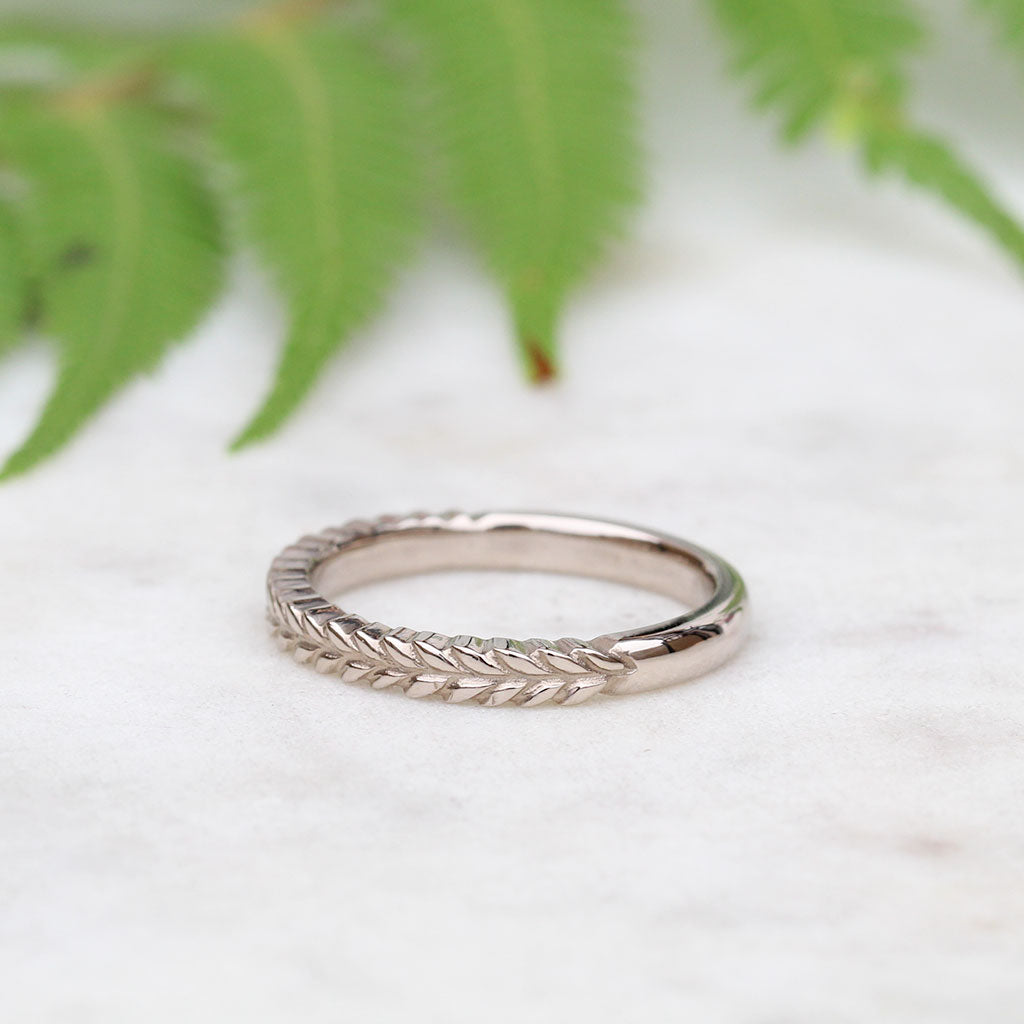 Silver fern ring in 18ct white gold