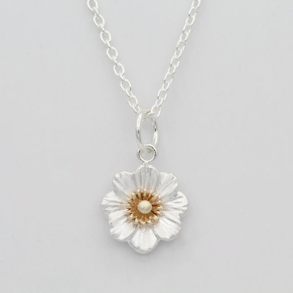 Mt Cook lily necklace. NZ native flower necklace