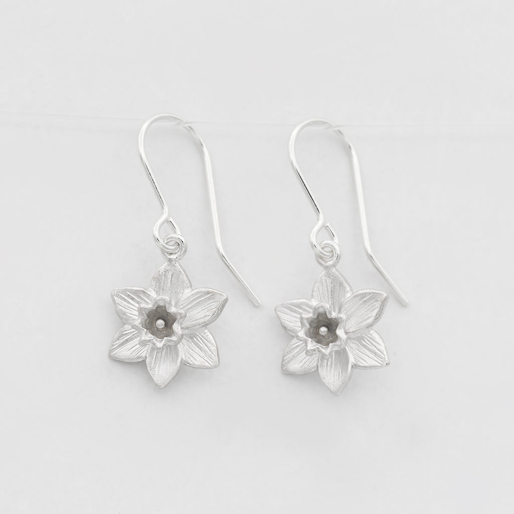 daffodil earrings in silver