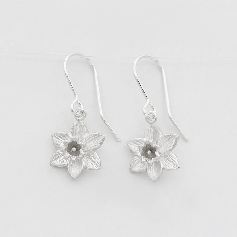 daffodil earrings in silver