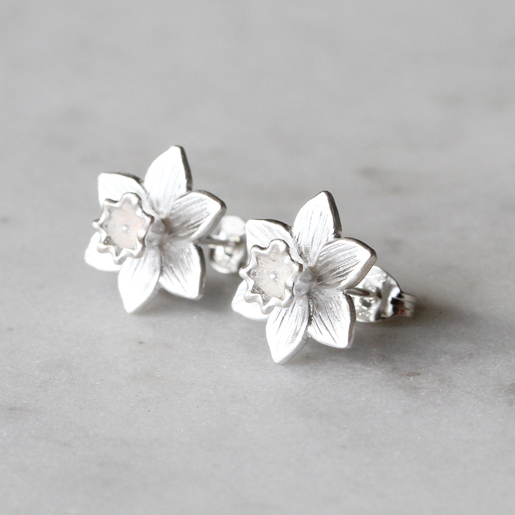 daffodil earrings