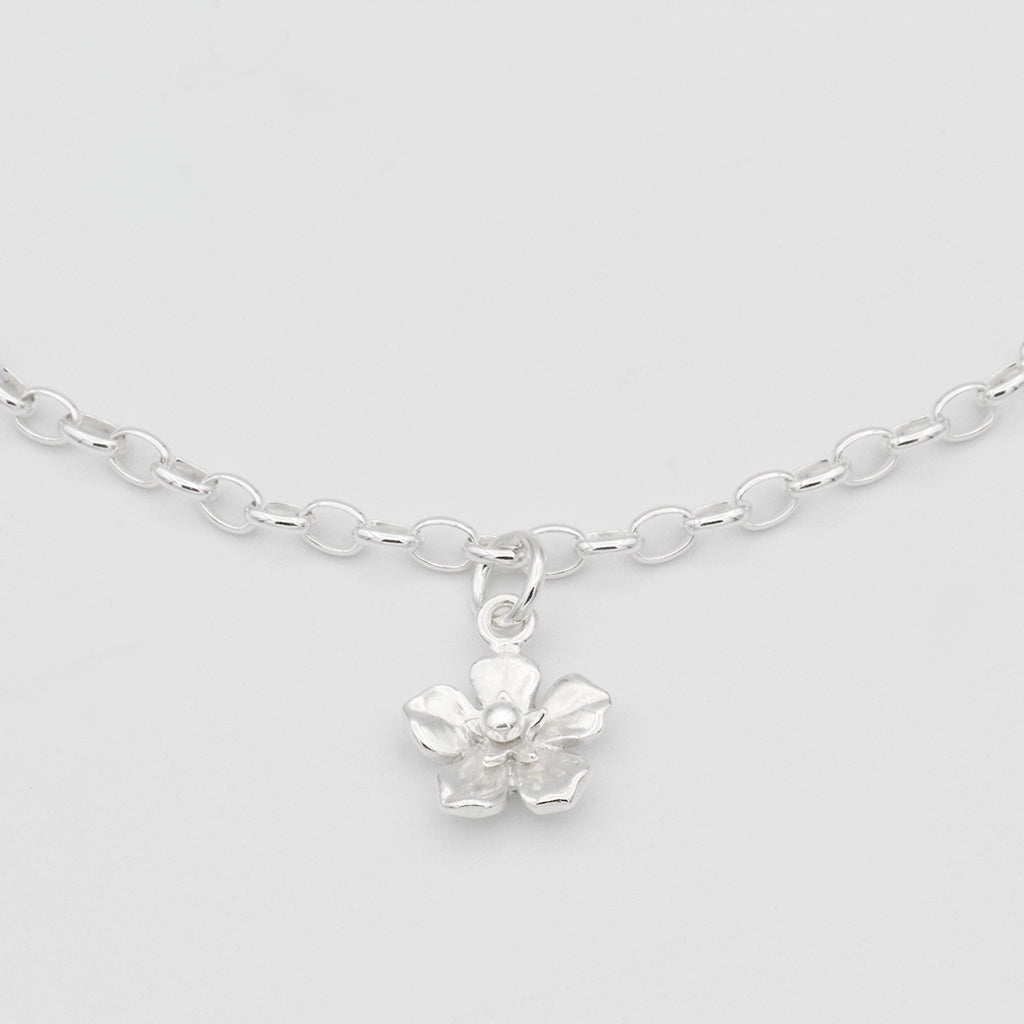 flower bracelet (forget me not)