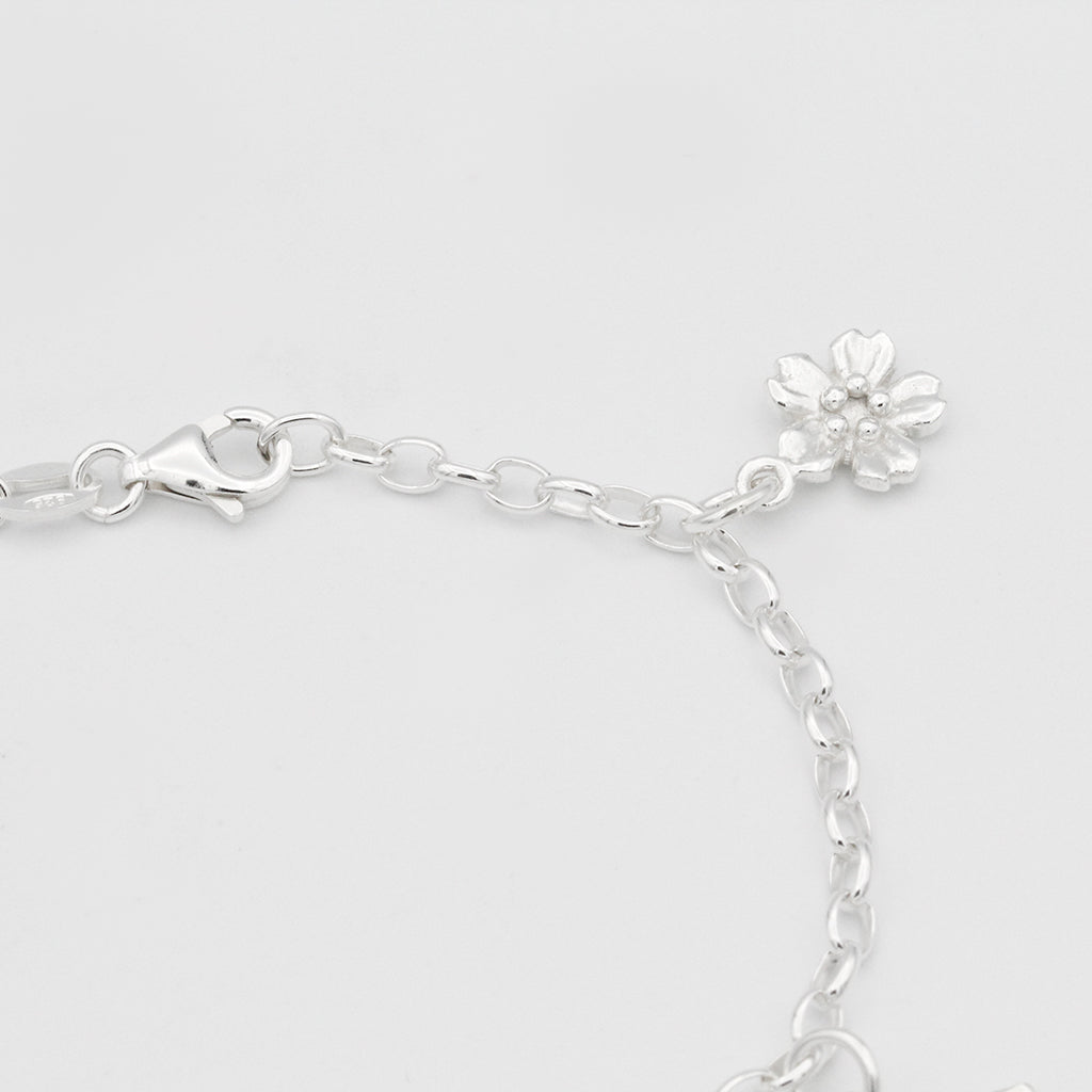 flower bracelet (cherry blossom)