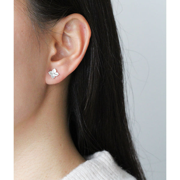 hydrangea stud earrings in silver