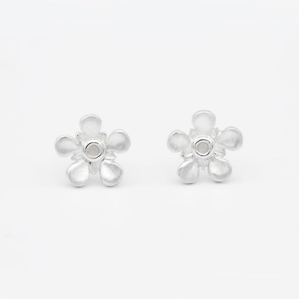 manuka flower earrings silver