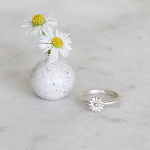 small daisy ring gold and silver