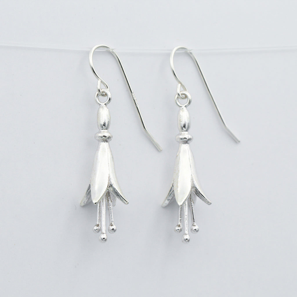 tree fuchsia flower earrings. NZ native flower jewellery
