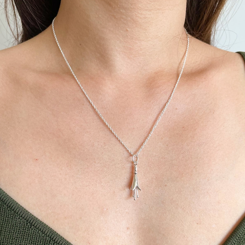 tree fuchsia flower necklace nz